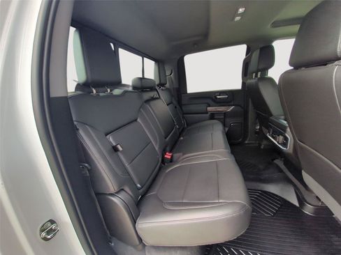 Used 2022 Chevrolet Silverado 2500 LTZ AWD/4WD image 32