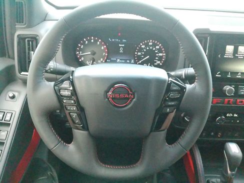 New 2026 Nissan Frontier PRO-4X w/ Pro-4x Convenience Package AWD/4WD image 29