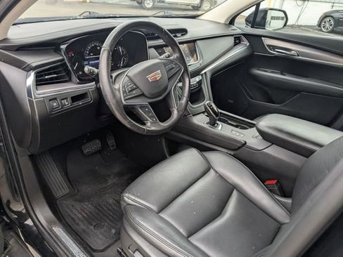 Used 2018 Cadillac XT5 Luxury w/ Driver Awareness Package image 13