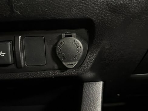 Used 2021 Toyota Tacoma SR5 image 27