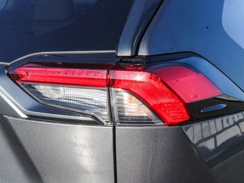 Used 2023 Toyota RAV4 LE FWD image 9