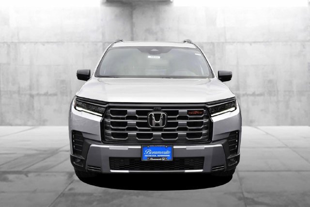 New 2026 Honda Pilot TrailSport image 4