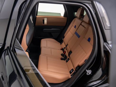 Used 2025 MINI Cooper Countryman S w/ Comfort Package Max image 17