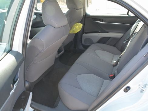 Used 2023 Toyota Camry LE w/ Convenience Package image 21