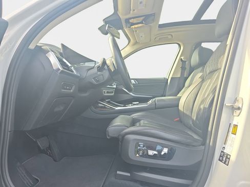 Used 2025 BMW X7 xDrive40i image 12