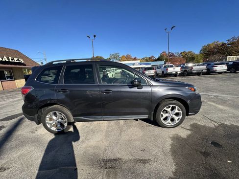 Used 2017 Subaru Forester 2.5i Touring image 22