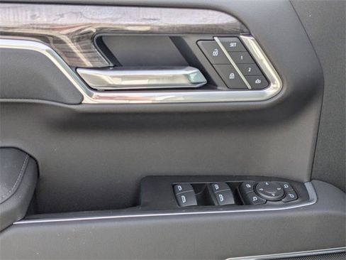 New 2026 Chevrolet Silverado 1500 LTZ w/ LTZ Premium Package image 10