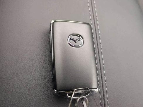 New 2025 MAZDA CX-30 AWD 2.5 S w/ Select Sport Pkg image 35