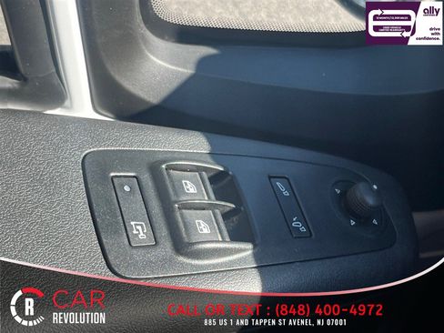 Used 2025 RAM ProMaster 2500 w/ Convenience Group FWD image 21