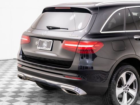Used 2019 Mercedes-Benz GLC 300 4MATIC image 37
