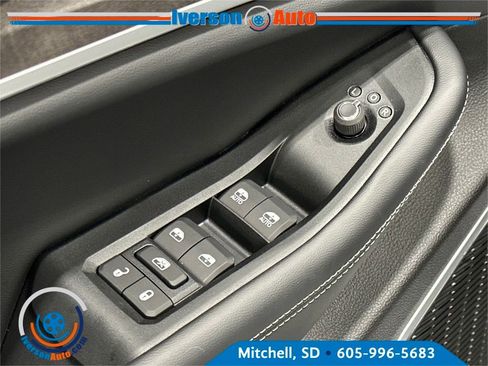 New 2026 Jeep Grand Cherokee Limited image 15