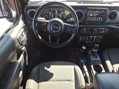 Used 2021 Jeep Wrangler Unlimited Sport AWD/4WD image 11