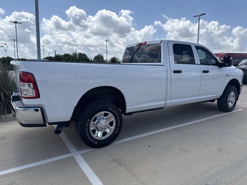 Used 2024 RAM 2500 Tradesman w/ Chrome Appearance Group AWD/4WD image 6