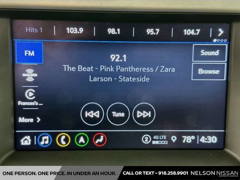 Used 2023 GMC Acadia SLT w/ Preferred Package FWD image 15