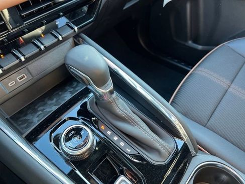 New 2025 GMC Canyon AT4 image 18