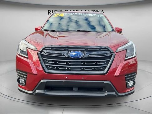 Used 2024 Subaru Forester Premium image 5