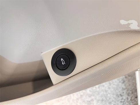 Used 2018 Buick LaCrosse Premium w/ Driver Confidence Package #2 image 15