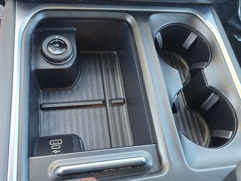 Used 2025 Ford Expedition Active RWD image 31