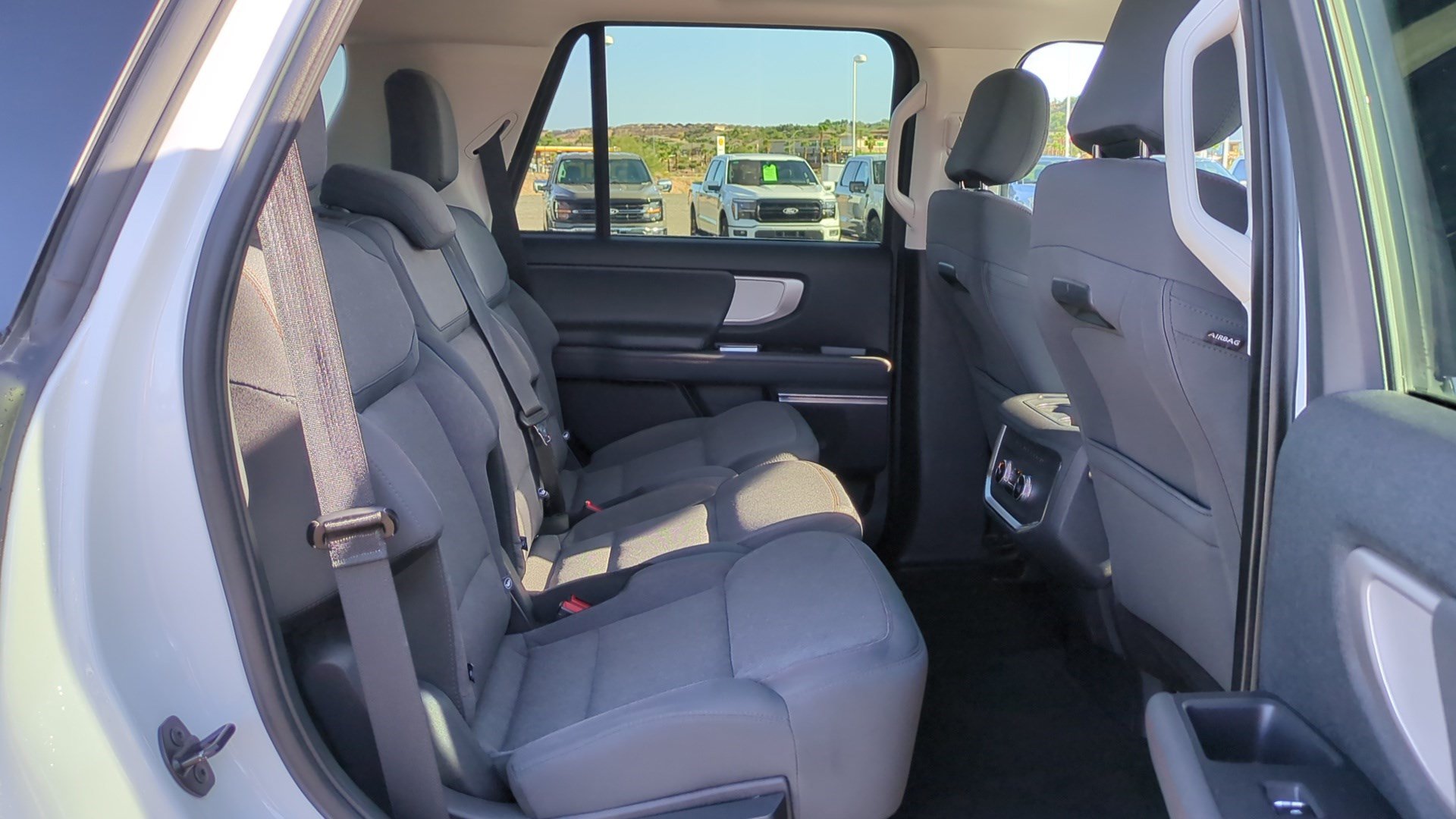 Used 2025 Ford Expedition Active AWD/4WD image 30