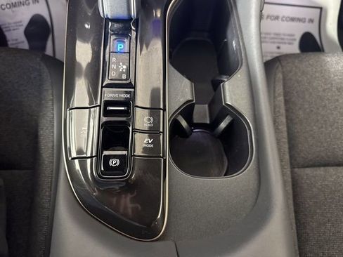 Used 2024 Toyota Crown XLE image 17