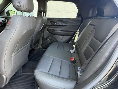 Used 2022 Chevrolet TrailBlazer RS w/ Technology Package AWD/4WD image 14