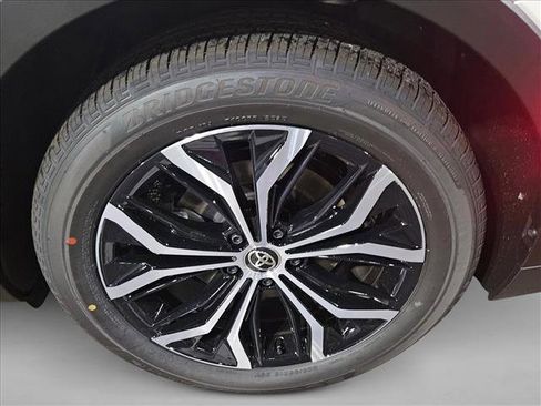 New 2026 Toyota Crown XLE image 9