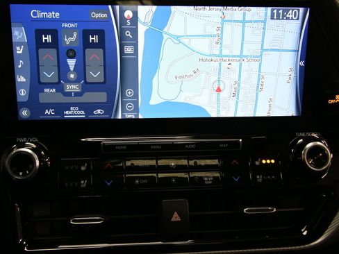 Used 2021 Toyota Highlander Platinum image 16