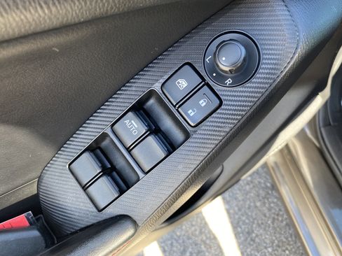 Used 2014 MAZDA MAZDA3 i Grand Touring image 18