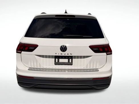Used 2024 Volkswagen Tiguan Wolfsburg Edition image 8