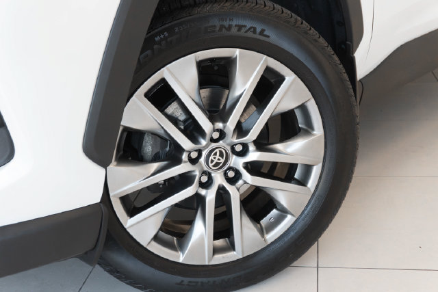 Used 2023 Toyota RAV4 Limited AWD/4WD image 2