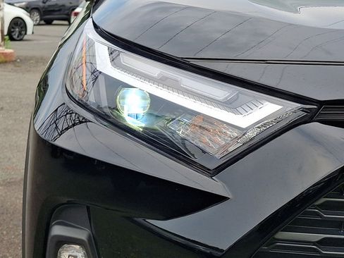 Certified 2023 Toyota RAV4 XLE Premium AWD/4WD image 29