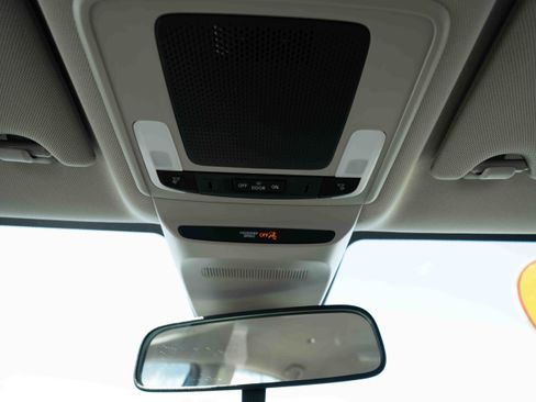 Used 2023 Honda HR-V LX image 18