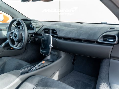 New 2026 McLaren Artura image 27