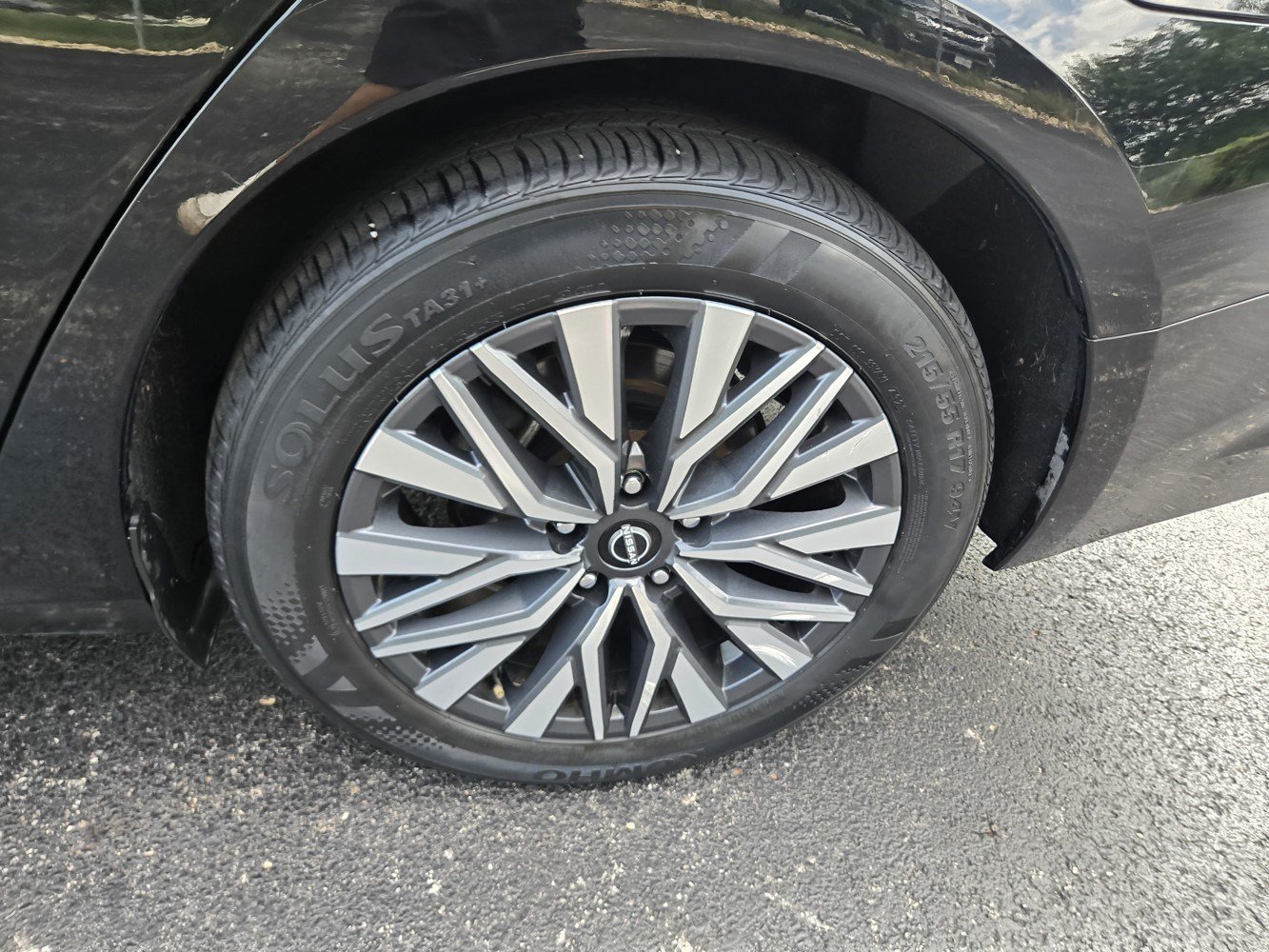Used 2024 Nissan Altima 2.5 SV FWD image 42