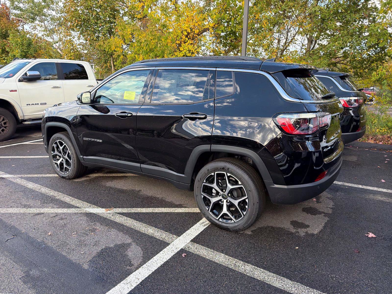 New 2026 Jeep Compass Limited AWD/4WD image 3