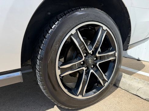 Used 2019 Ford Expedition Limited w/ Texas Edition Package RWD image 47