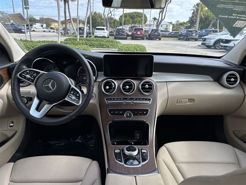 Used 2019 Mercedes-Benz C 300 Sedan image 15