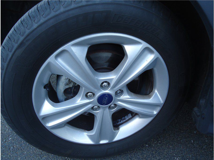 Used 2016 Ford Escape SE w/ SE Leather Comfort Package FWD image 30