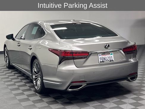 Certified 2022 Lexus LS 500 w/ Accessory Package (Z2) RWD image 7
