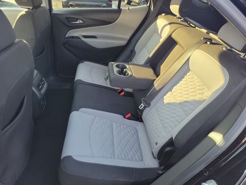 Used 2019 Chevrolet Equinox LS w/ LS Convenience Package image 11