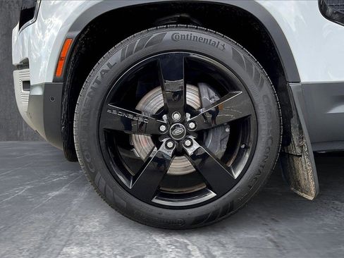 Certified 2023 Land Rover Defender 130 SE image 35