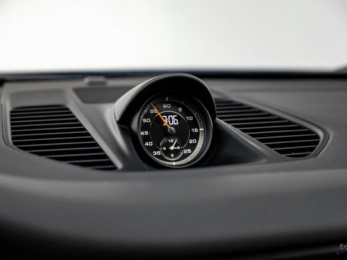 Used 2018 Porsche 911 GT3 w/ Sport Chrono Package image 61