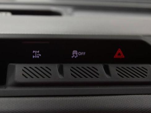 New 2025 Ford Bronco 4-Door image 47