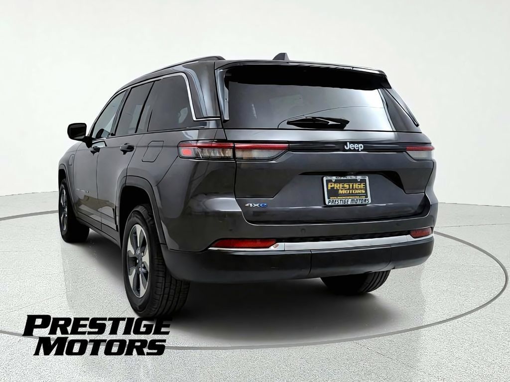 Used 2023 Jeep Grand Cherokee 4WD 4xe image 6