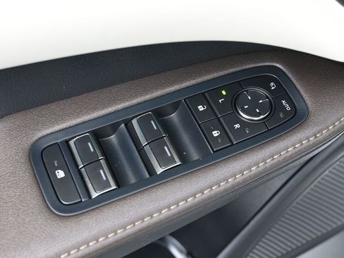 Used 2023 Lexus RX 350 AWD w/ Accessory Package image 4