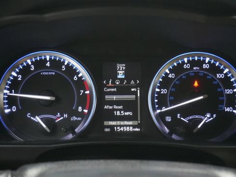 Used 2014 Toyota Highlander XLE FWD image 19