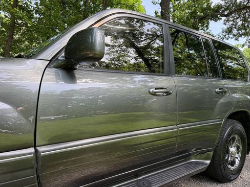 Used 2002 Lexus LX 470 4WD image 20
