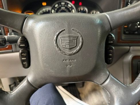 Used 2002 Cadillac Escalade AWD image 50