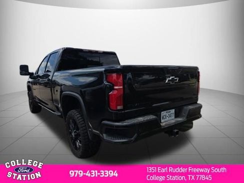 Used 2025 Chevrolet Silverado 2500 LTZ w/ Trail Boss Package AWD/4WD image 4