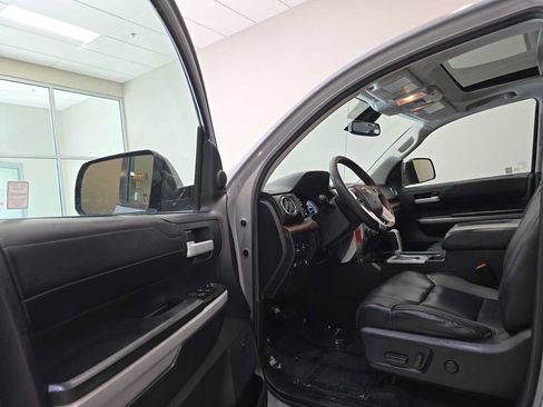 Used 2019 Toyota Tundra Limited w/ Limited Premium Package AWD/4WD image 22
